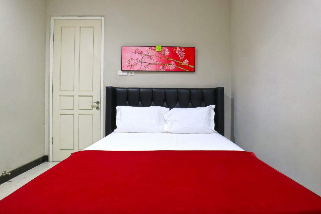Chiaro Hotel Syariah Sidoarjo Εξωτερικό φωτογραφία