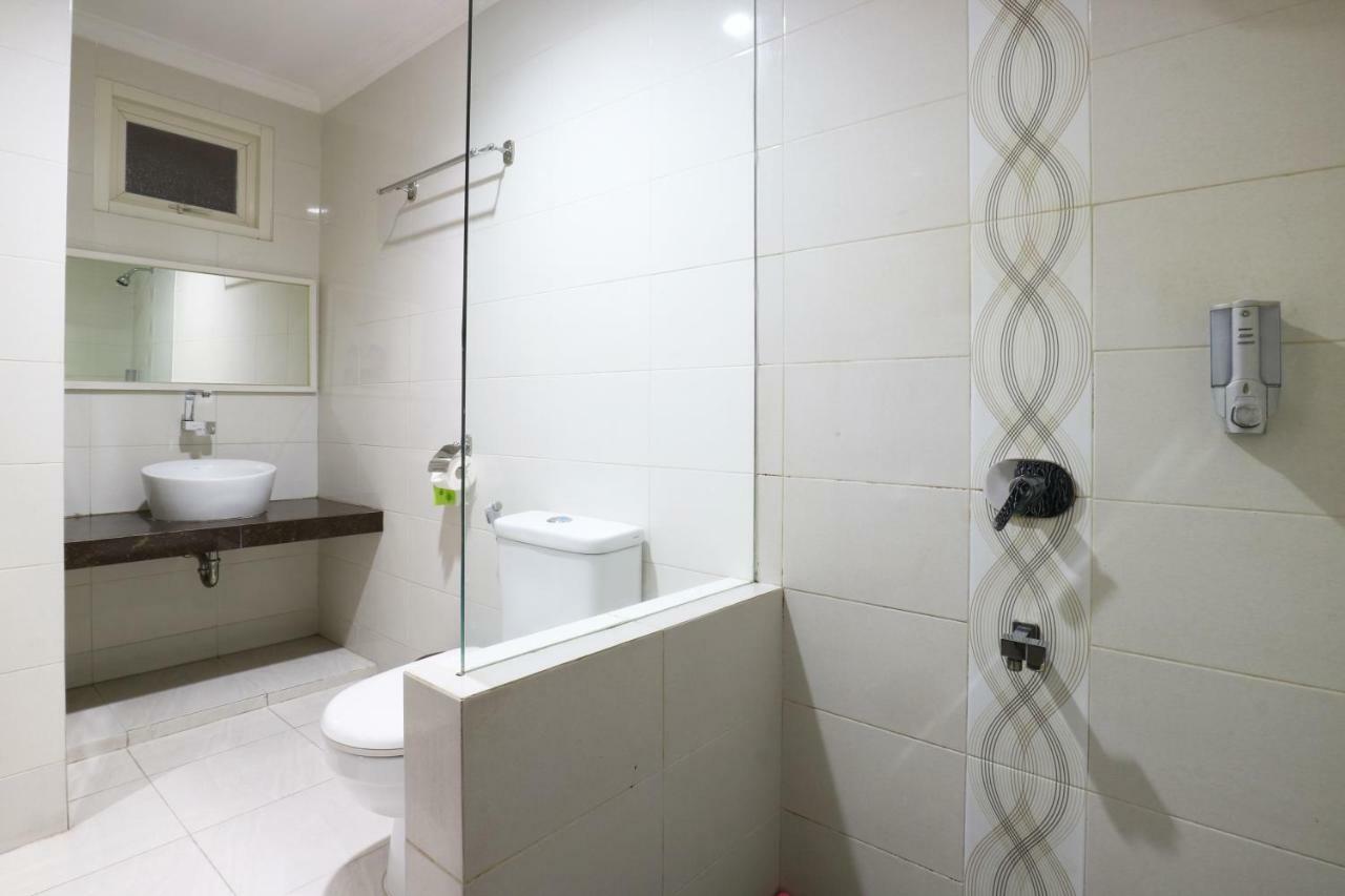 Chiaro Hotel Syariah Sidoarjo Εξωτερικό φωτογραφία